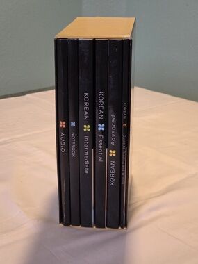 Language Learning Book Set - Black and Gold